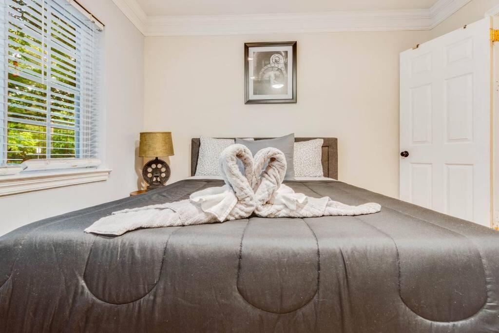 Stunning Atl 5Bdr Home Near Cdc Emory Sleeps 12 Atlanta Exterior photo
